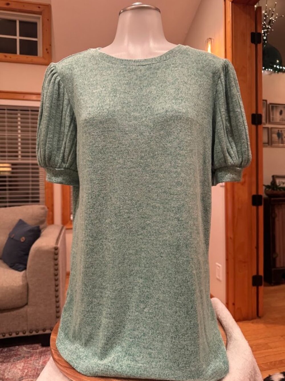 Automet Sage Green Puff Sleeve Knit Top Size Medium Soft Stretch Tee